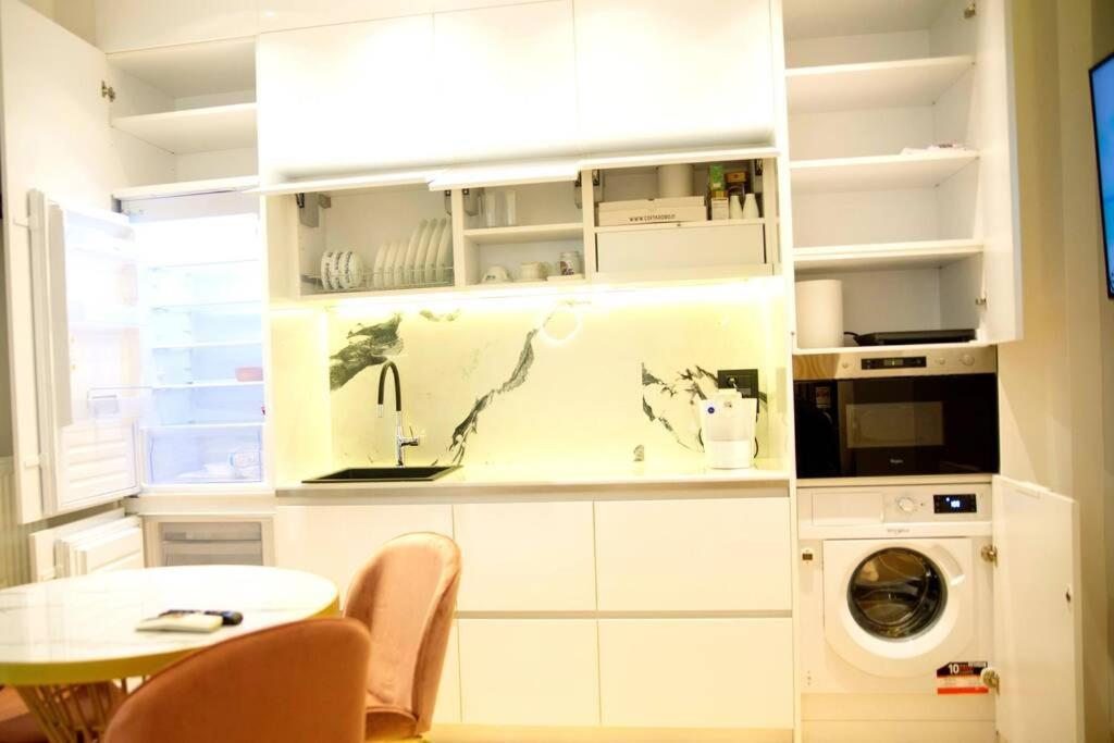 Ecostay-Serenity,Business Class Apartment By The Sea In Alimos Kalamaki Athens Ngoại thất bức ảnh